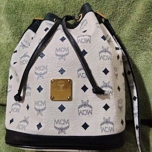 MCM bucket bag blue/black/white